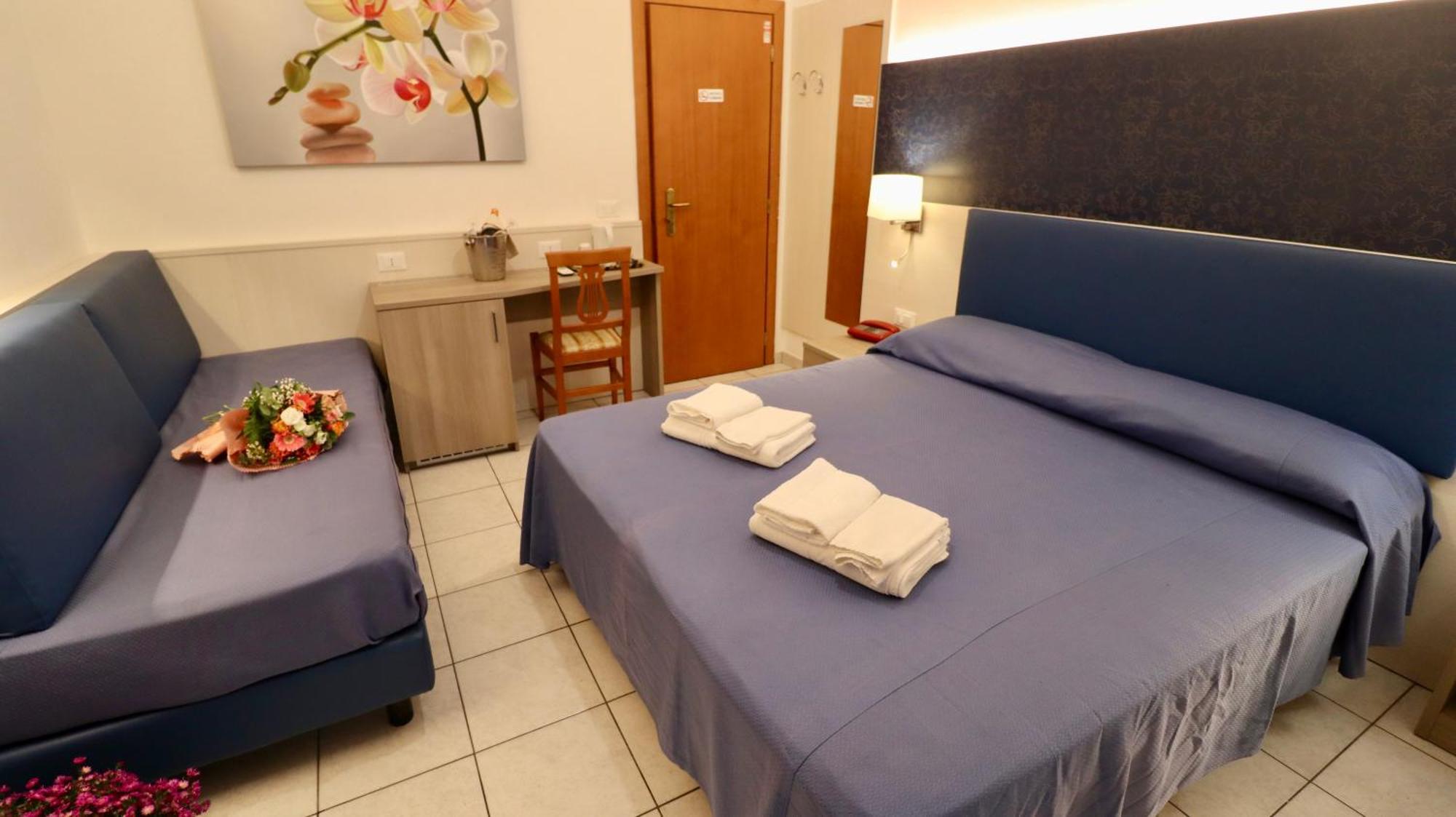 Hotel Villa Camilla ヴァラッツェ エクステリア 写真