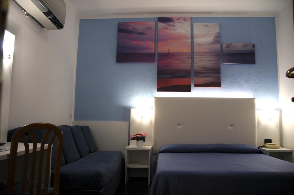 Hotel Villa Camilla ヴァラッツェ 部屋 写真